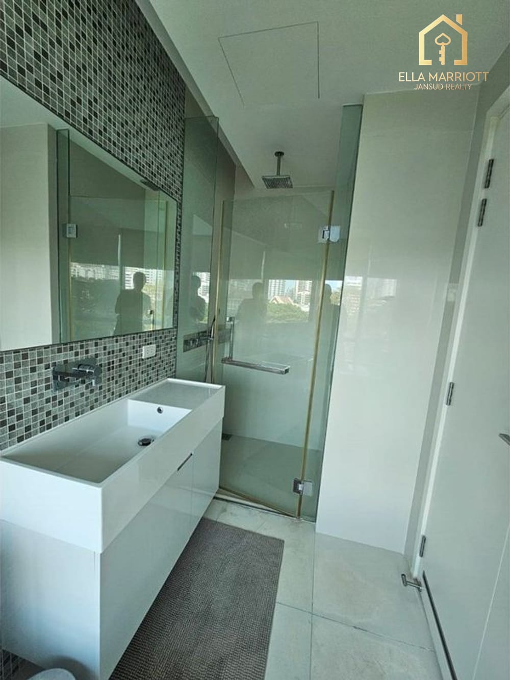 Luxuriöse 2-SZ, 3-BZ Maisonette zur Miete für 75.000 | 125 m² | Nähe BTS Asoke | Sukhumvit 21 10