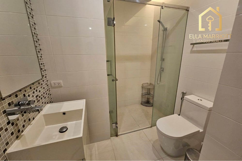 Luxuriöse 2-SZ, 3-BZ Maisonette zur Miete für 75.000 | 125 m² | Nähe BTS Asoke | Sukhumvit 21 15