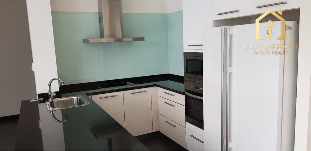 Luxury 3BR 4BA Detached House with Private Pool for Rent in Ekkamai - 400sqm 3