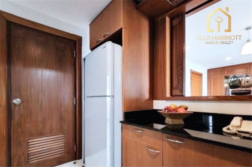Spacious 2BR Condo for Rent at 65K | 155sqm | Narathiwas Soi 7, 7th Floor Near BTS Chong Nonsi 6