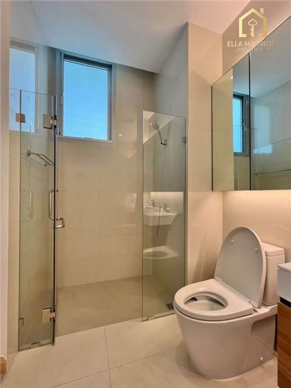 Pet-Friendly 300sqm Detached House for Rent Near Bangkok Hospital - 110K 10