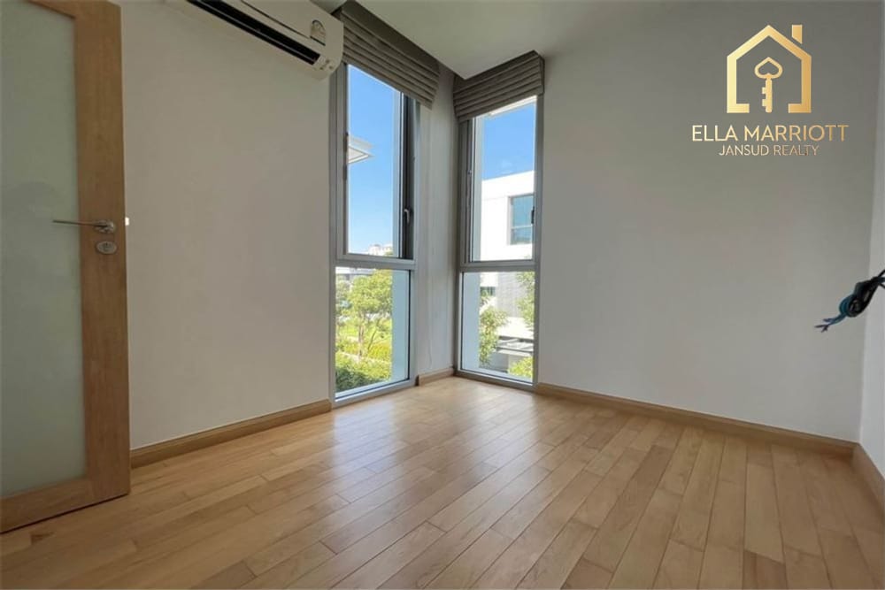 Pet-Friendly 300sqm Detached House for Rent Near Bangkok Hospital - 110K 11