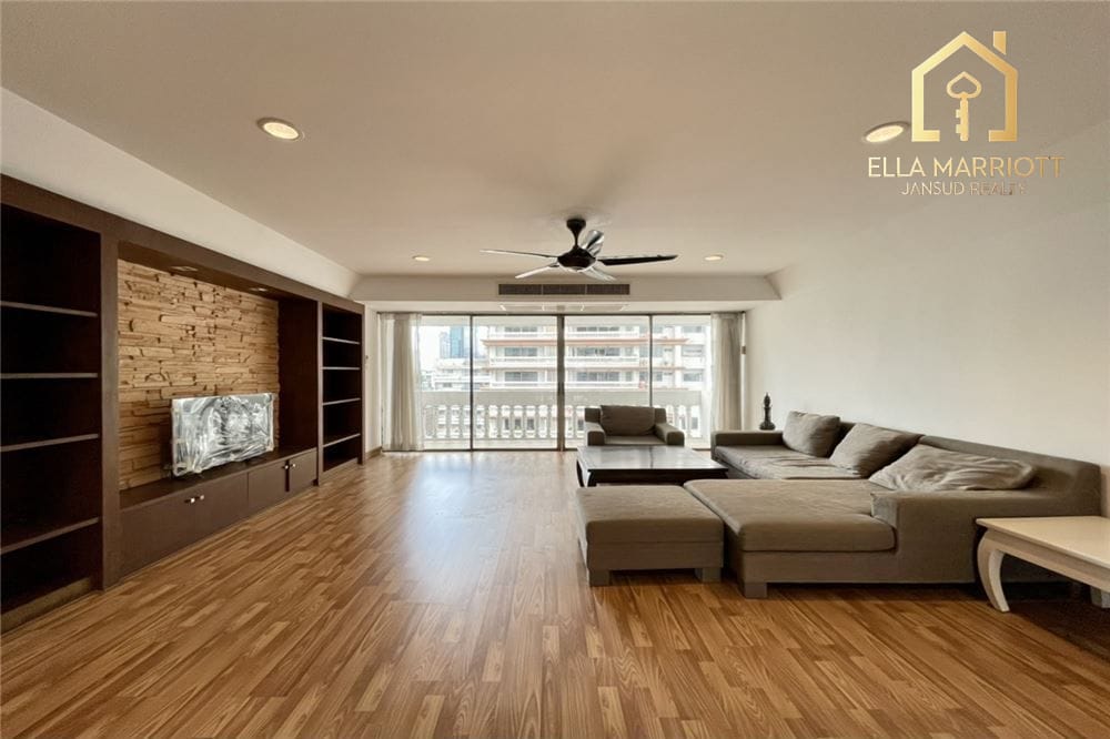 Renovierte 3-Zimmer-Eigentumswohnung mit Seeblick | 220m² | Haustierfreundlich | Nahe BTS Asoke 2