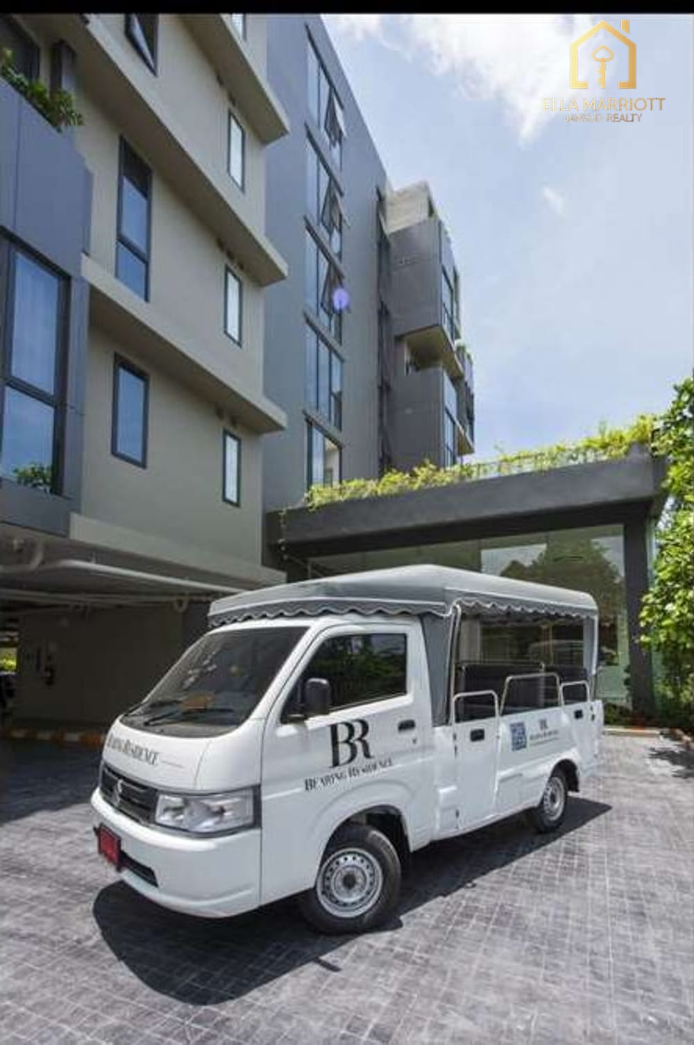Geräumiges Service-Apartment mit zwei Schlafzimmern nahe der BTS Bearing 18