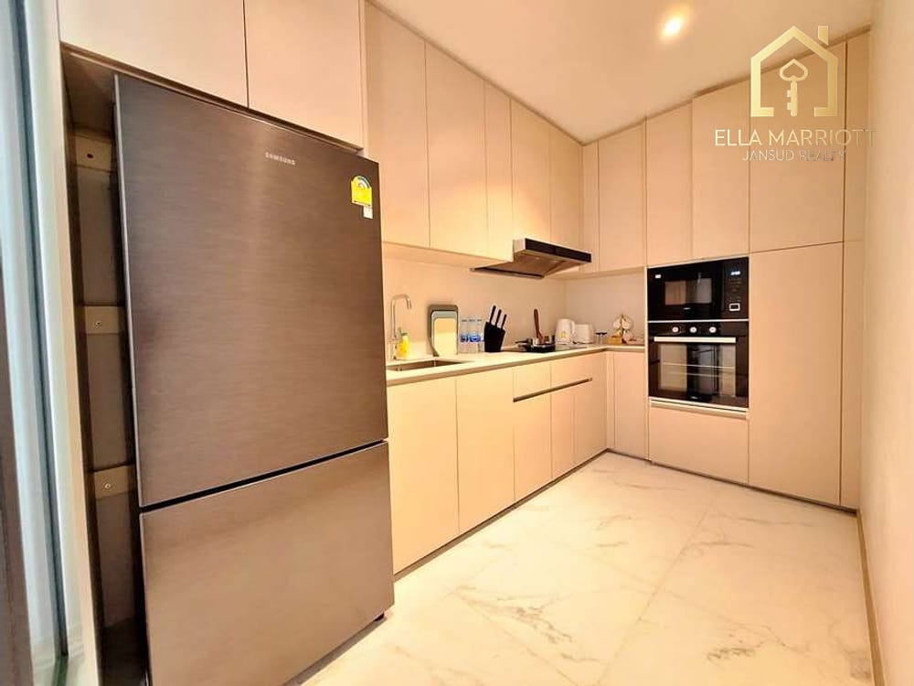 Geräumiges Service-Apartment mit zwei Schlafzimmern nahe der BTS Bearing 3