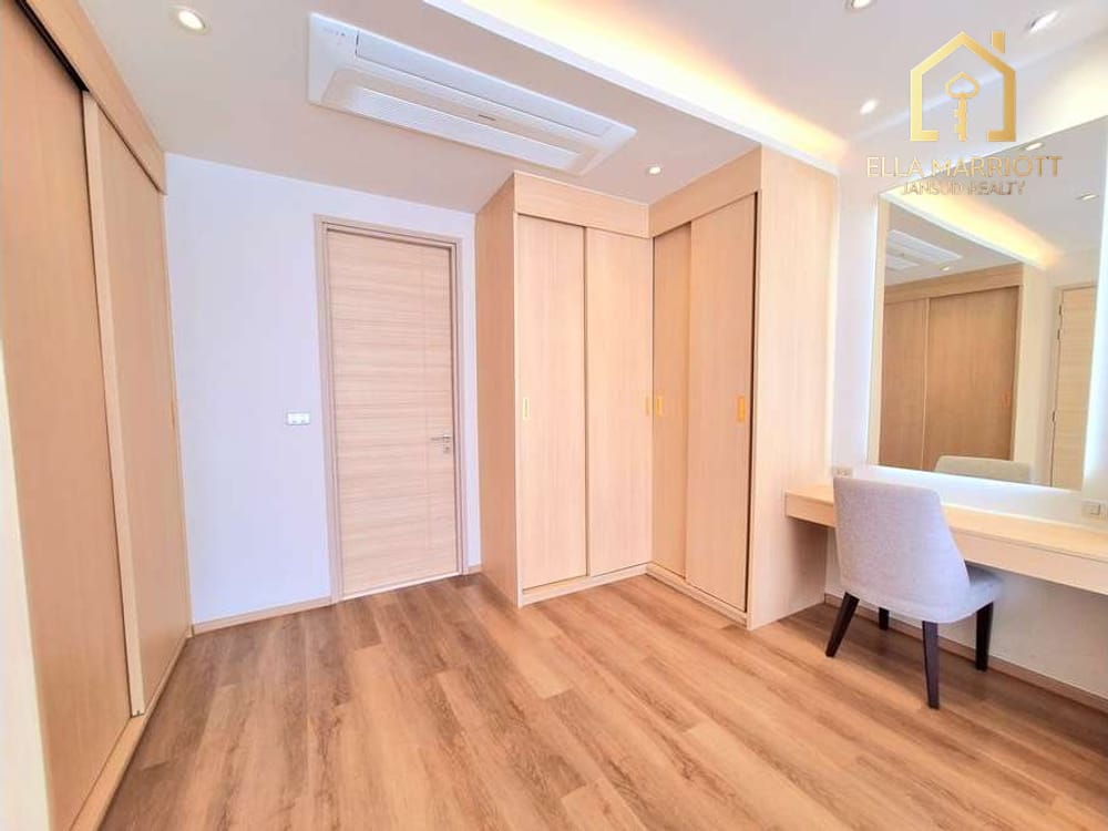Geräumiges Service-Apartment mit zwei Schlafzimmern nahe der BTS Bearing 5