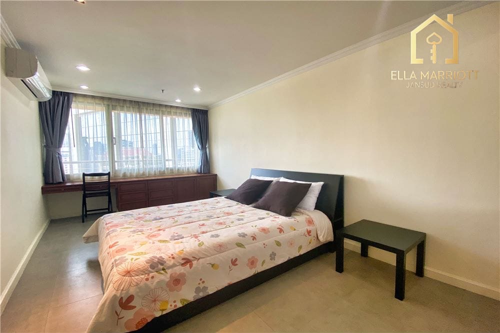 Renovierte 2 SZ, 2 Bäder Eigentumswohnung zur Miete in Asoke - 176 m² | Haustierfreundlich | 90.000 THB | 5 Min. zur BTS Asok 12