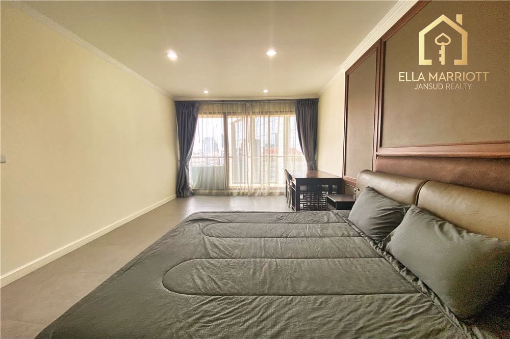 Renovierte 2 SZ, 2 Bäder Eigentumswohnung zur Miete in Asoke - 176 m² | Haustierfreundlich | 90.000 THB | 5 Min. zur BTS Asok 17