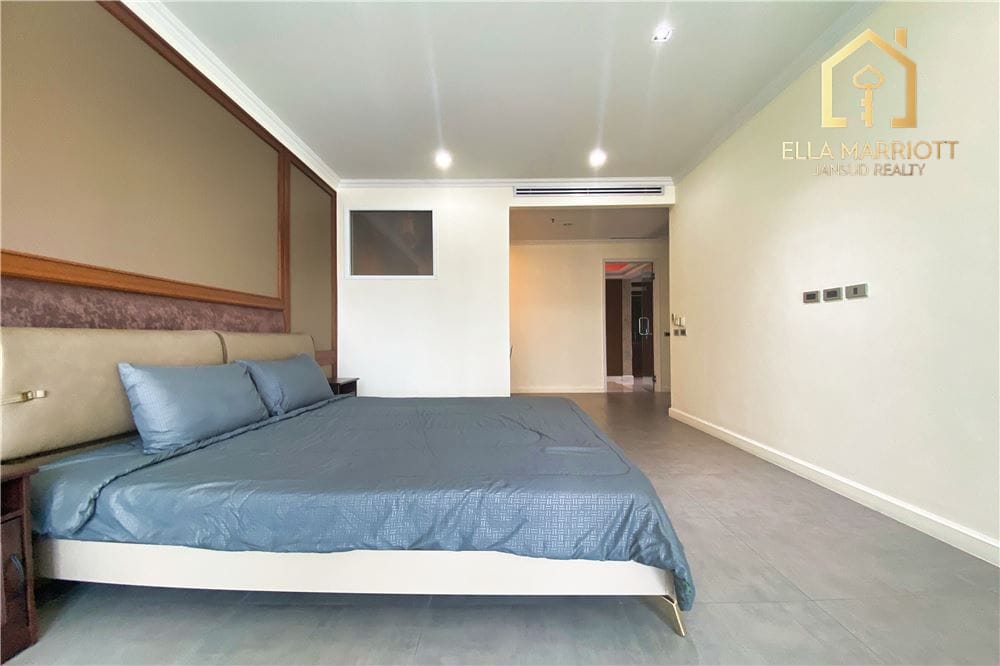 Renovierte 2 SZ, 2 Bäder Eigentumswohnung zur Miete in Asoke - 176 m² | Haustierfreundlich | 90.000 THB | 5 Min. zur BTS Asok 19