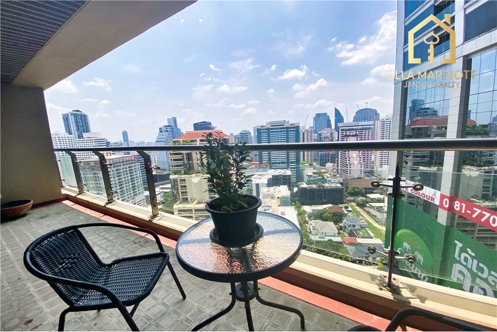 Renovierte 2 SZ, 2 Bäder Eigentumswohnung zur Miete in Asoke - 176 m² | Haustierfreundlich | 90.000 THB | 5 Min. zur BTS Asok 6