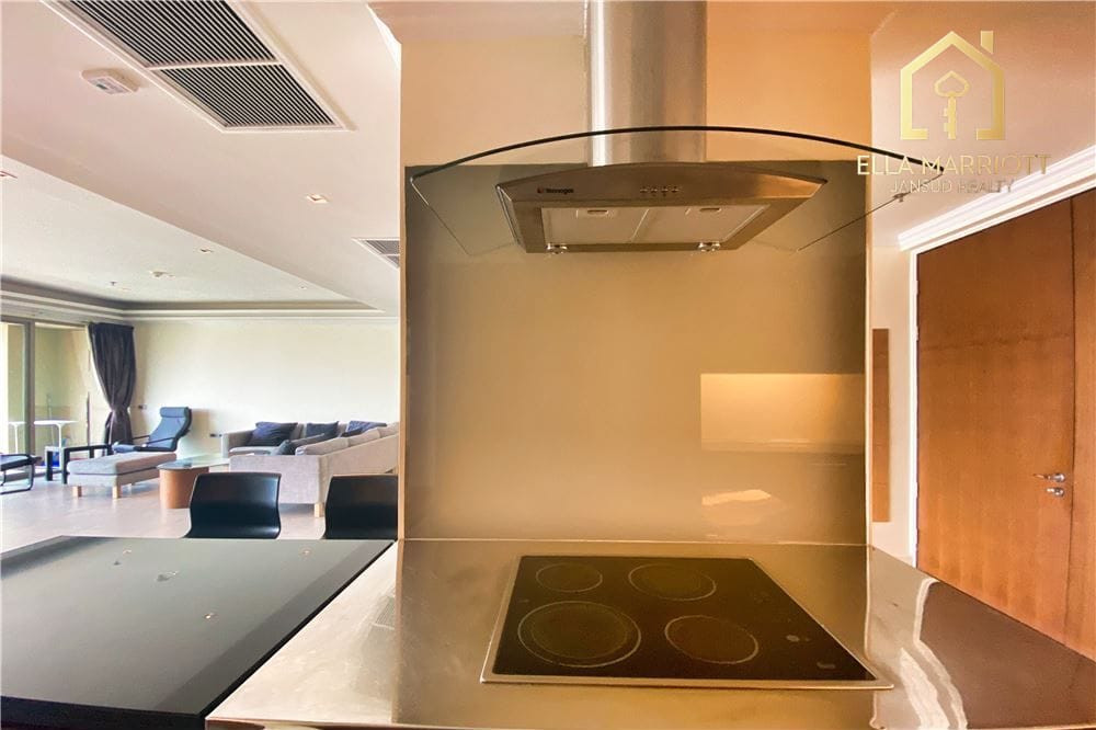 Renovierte 2 SZ, 2 Bäder Eigentumswohnung zur Miete in Asoke - 176 m² | Haustierfreundlich | 90.000 THB | 5 Min. zur BTS Asok 9