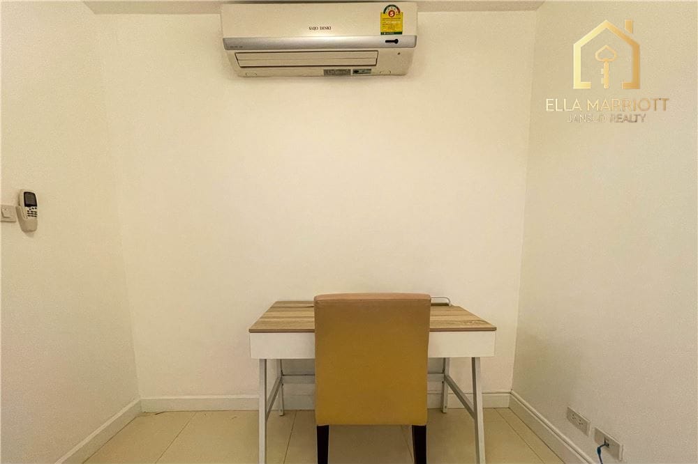 Rent 82K | 150sqm 2+1BR 3BA 2nd Fl | Pet-Friendly | 350m BTS Thong Lo 12