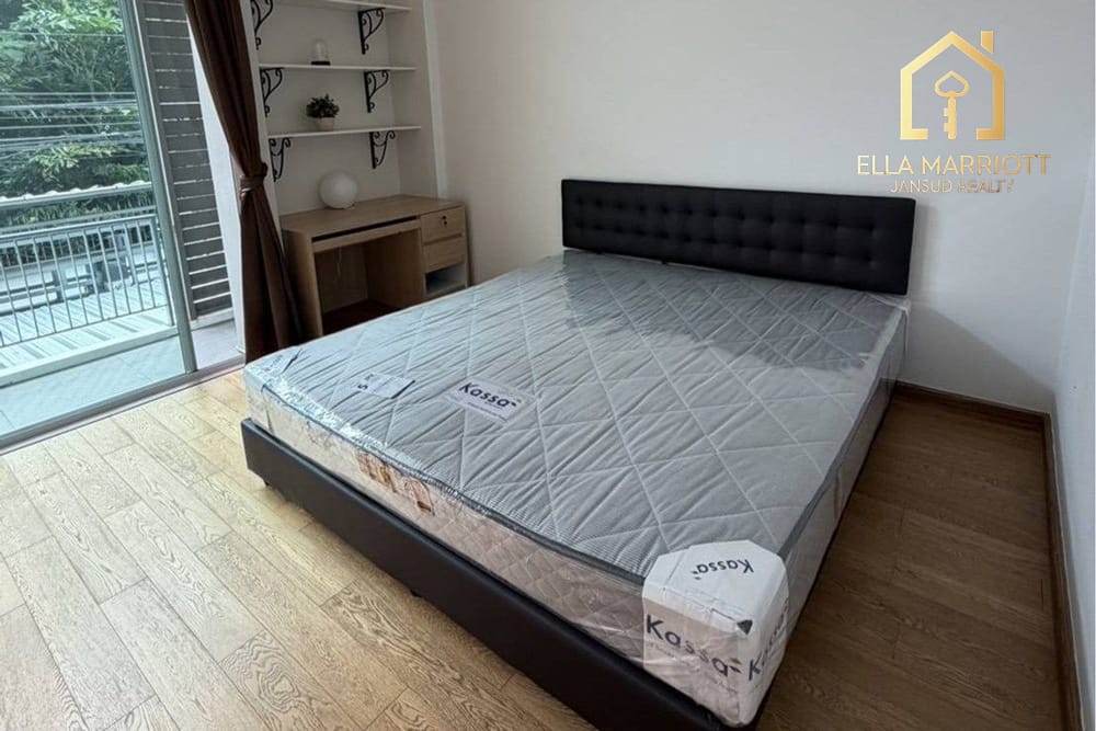Pet-Friendly Townhouse for Rent with Rooftop in Sukhumvit 65 8