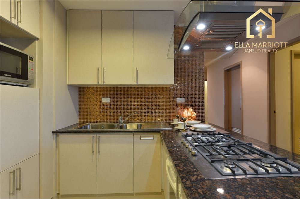 Renovated 3BR Condo for Rent at Sukhumvit 23 - 180sqm, Pet-Friendly, 95K 10