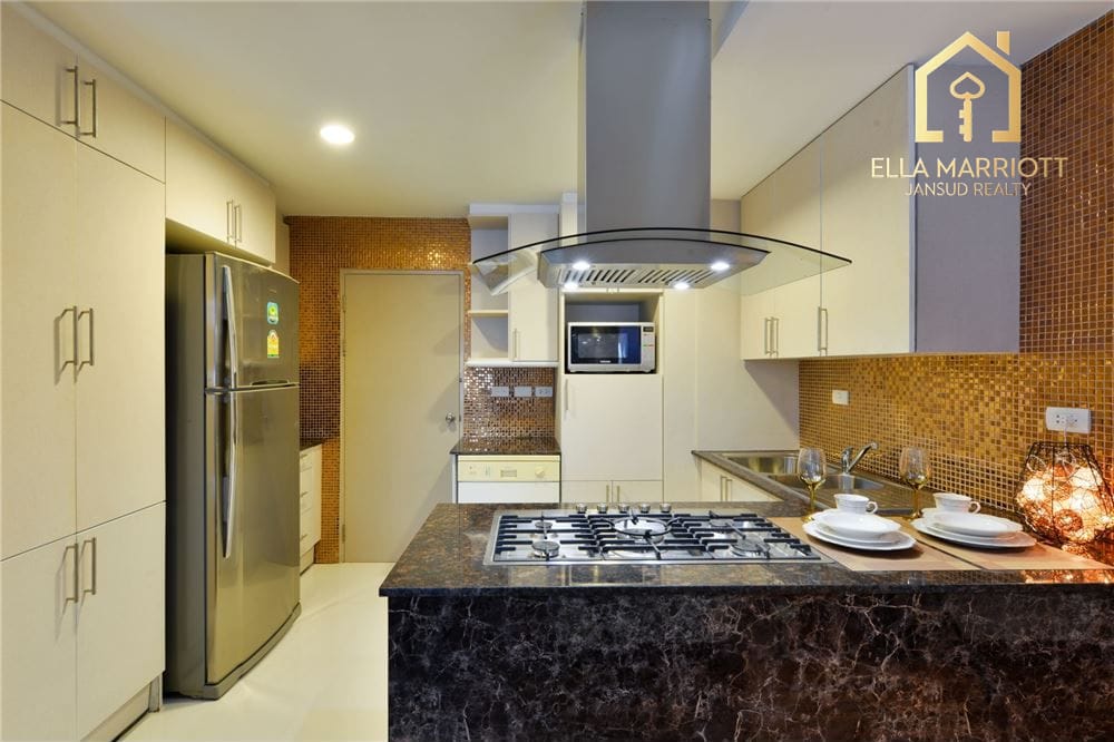Renovated 3BR Condo for Rent at Sukhumvit 23 - 180sqm, Pet-Friendly, 95K 11