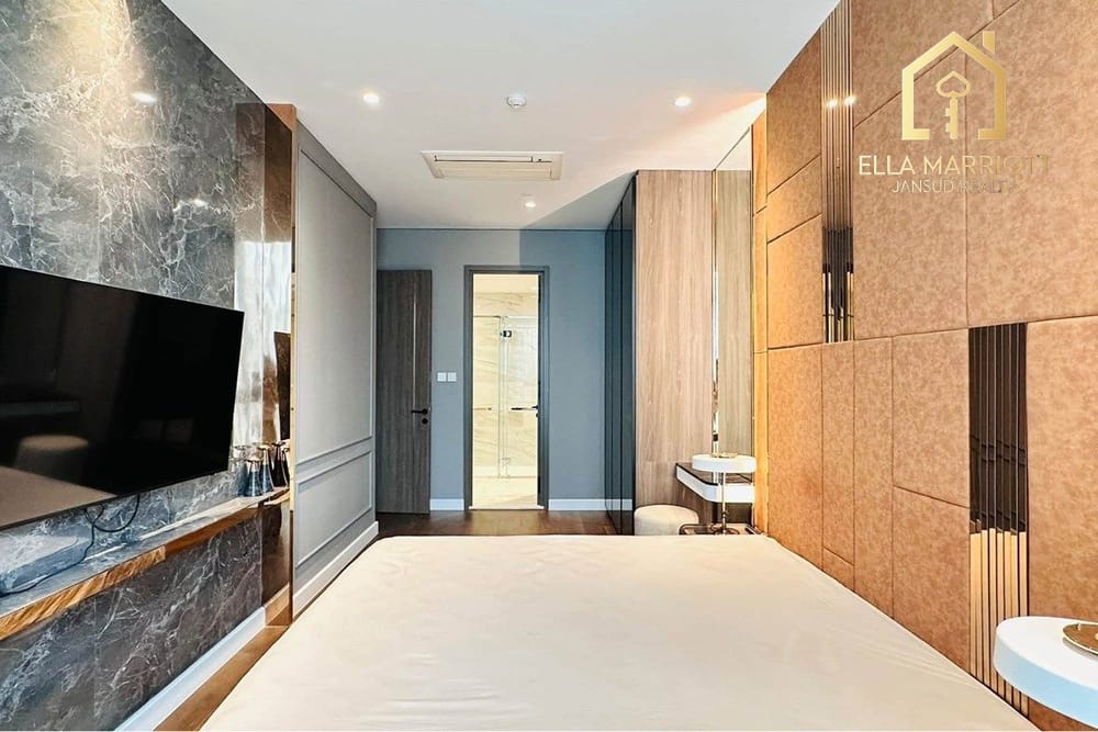 Rent 120K | 100sqm 3BR 2BA 17th Fl | German Kitchen & Wine Cab 7