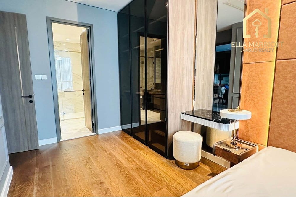 Rent 120K | 100sqm 3BR 2BA 17th Fl | German Kitchen & Wine Cab 8