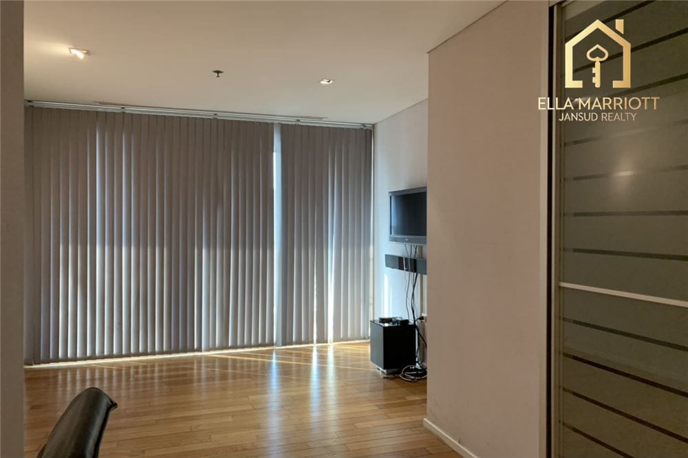 Rent 70K | 109sqm 2BR 2BA 15th Fl | Big Balcony & View | BTS Asok 14