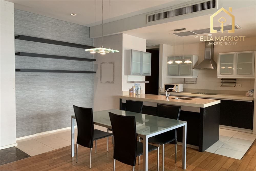Rent 70K | 109sqm 2BR 2BA 15th Fl | Big Balcony & View | BTS Asok 4