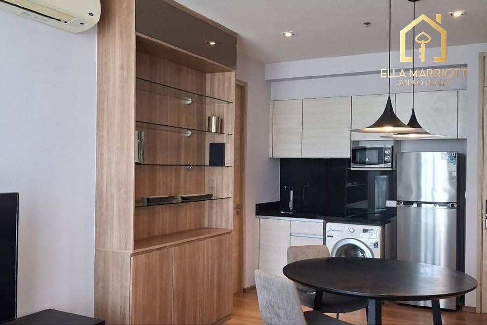 2BR Condo for Rent at 30th Floor with Sky Views near BTS Phrom Phong - 55.62sqm 3