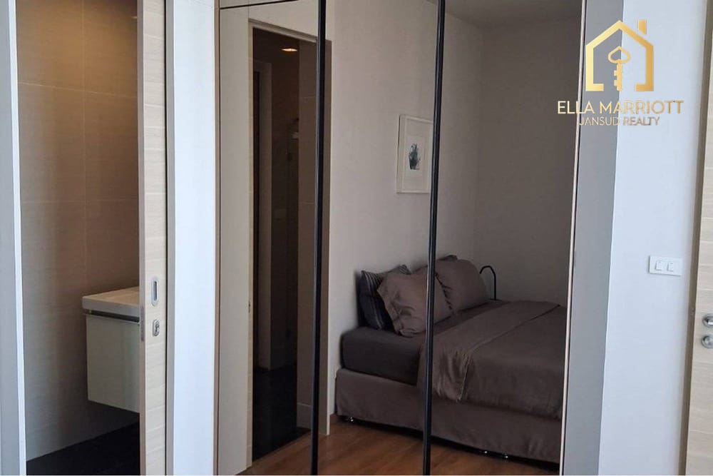 2BR Condo for Rent at 30th Floor with Sky Views near BTS Phrom Phong - 55.62sqm 7