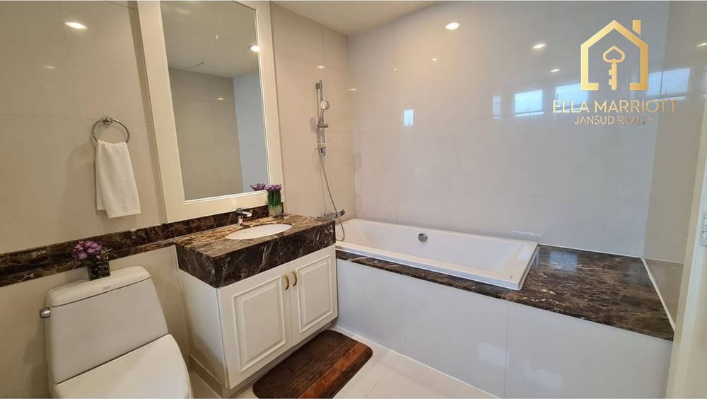 Luxury 4BR 5BA Duplex Penthouse with Private Terrace in Prime Location - 800sqm for 300K 17