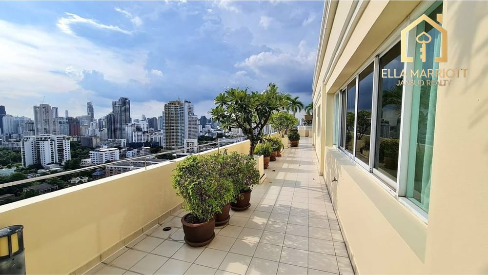 Luxury 4BR 5BA Duplex Penthouse with Private Terrace in Prime Location - 800sqm for 300K 23
