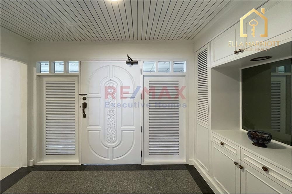 Rent 67K (Nego) | 193sqm 2-3BR 3BA | 150m Benjakitti Park 5
