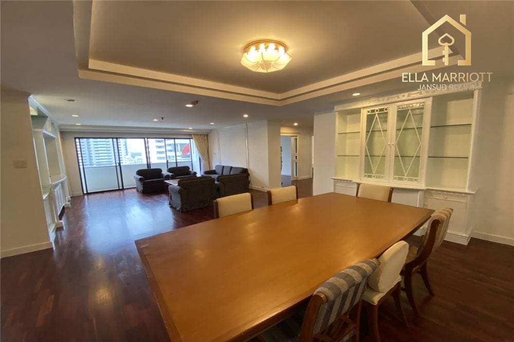 Rent 55K | 205sqm 2+1BR 2BA | Pet-Friendly (20kg+) | Free Shuttle BTS 3