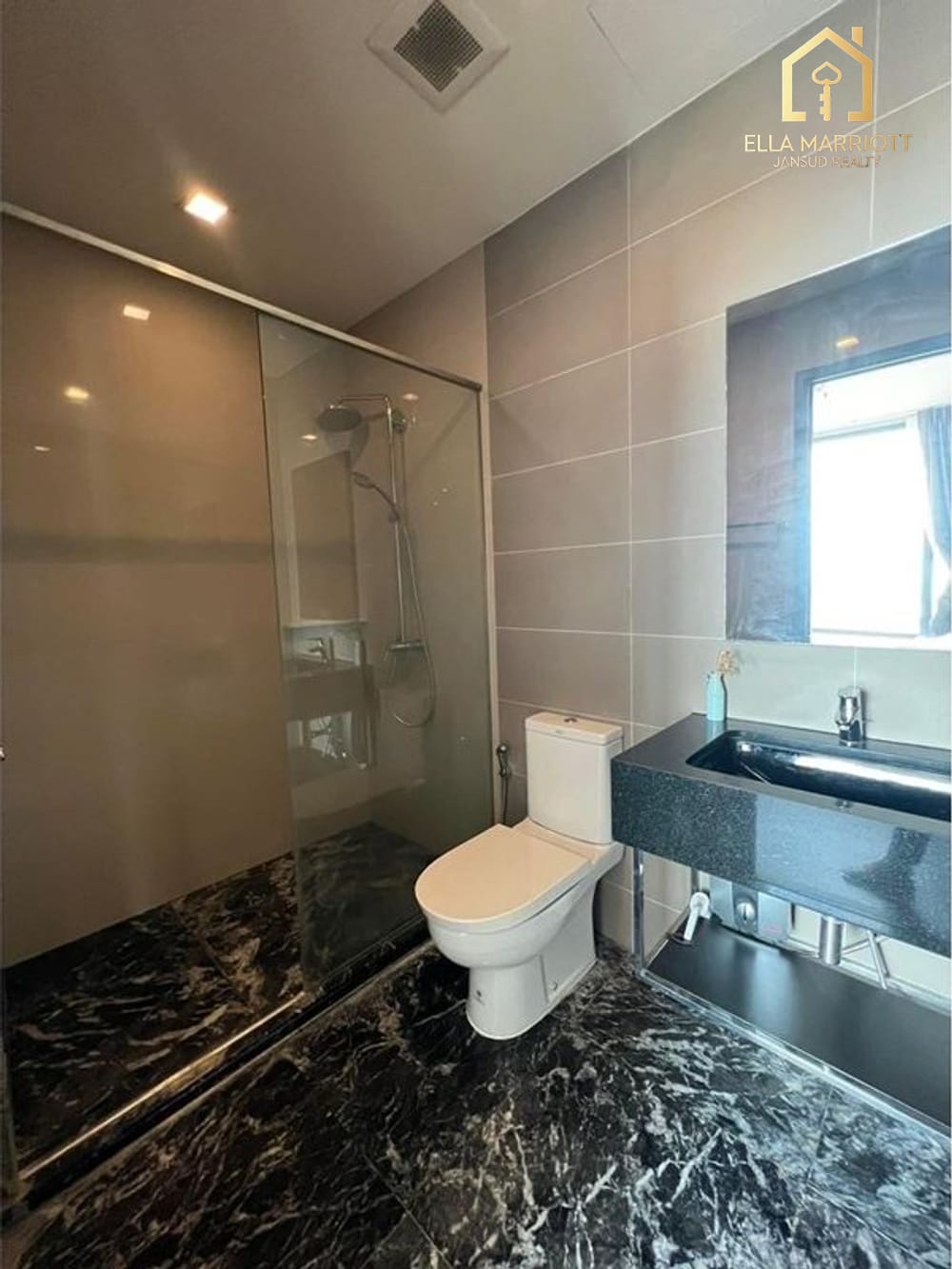 Rent 50K | 65sqm 2BR 2BA 29th Fl | High City View | 2 Min BTS Asok 12