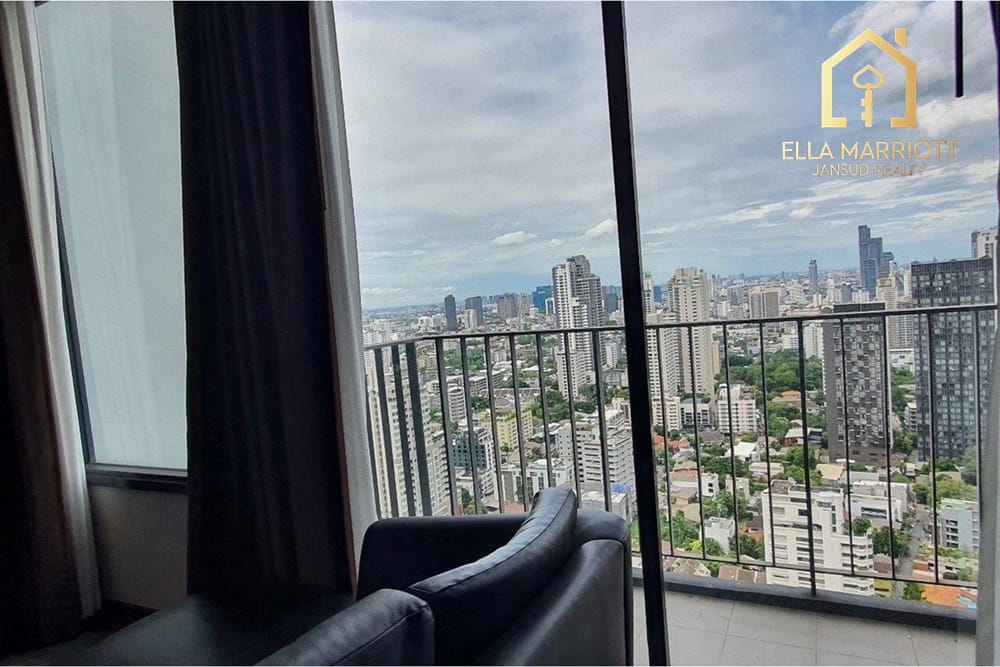 Rent 50K | 65sqm 2BR 2BA 29th Fl | High City View | 2 Min BTS Asok 3