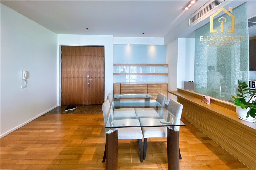 Spacious 2BR Condo for Rent | 110sqm | 2BA with Bathtubs | 5 Mins Walk to BTS Asok | Opposite Benjakitti Park 6