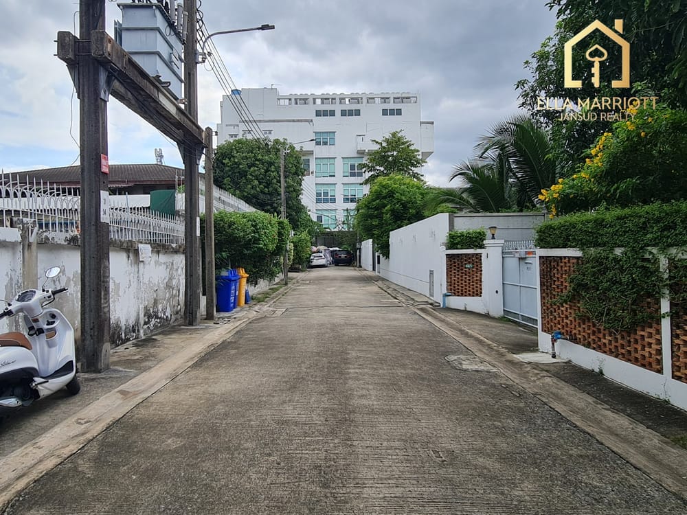 For Sale: Freehold 2-Bedroom Factory Near BTS Bang Chak, Bangkok 2
