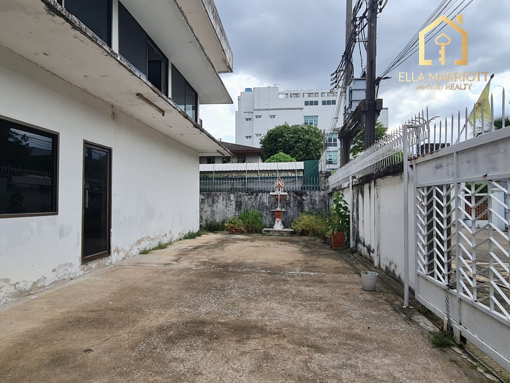 For Sale: Freehold 2-Bedroom Factory Near BTS Bang Chak, Bangkok 6
