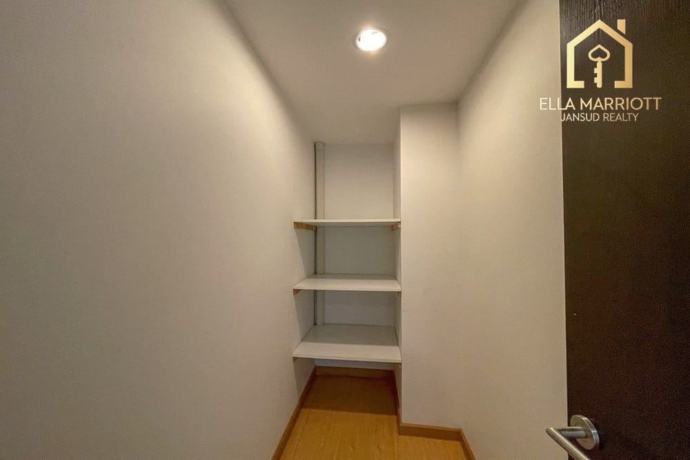 2BR 2BA Condo for Rent in Ekkamai - 120sqm, Dog Friendly, Equipped with Bathtub & Oven - $50K 10