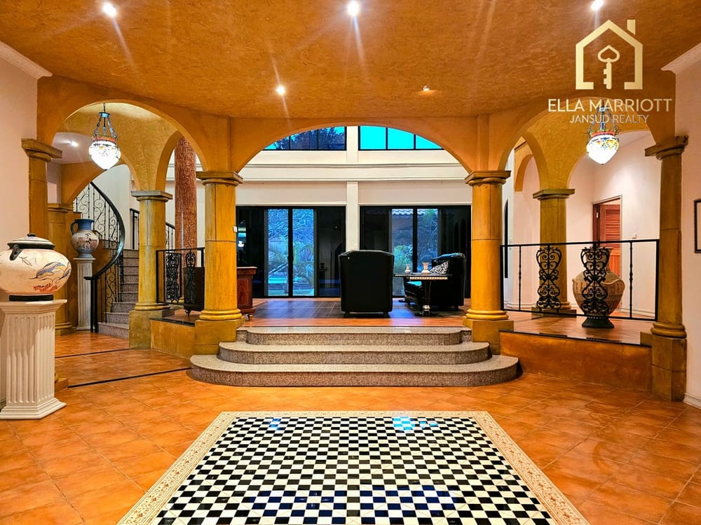 Stunning 4-Bedroom Sea View Pool Villa in Hua Hin Center - Khao Takiab 4