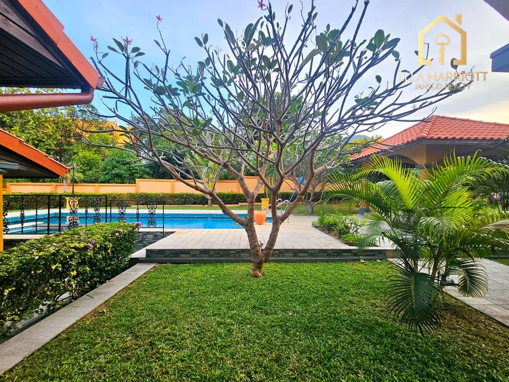 Stunning 4-Bedroom Sea View Pool Villa in Hua Hin Center - Khao Takiab 16