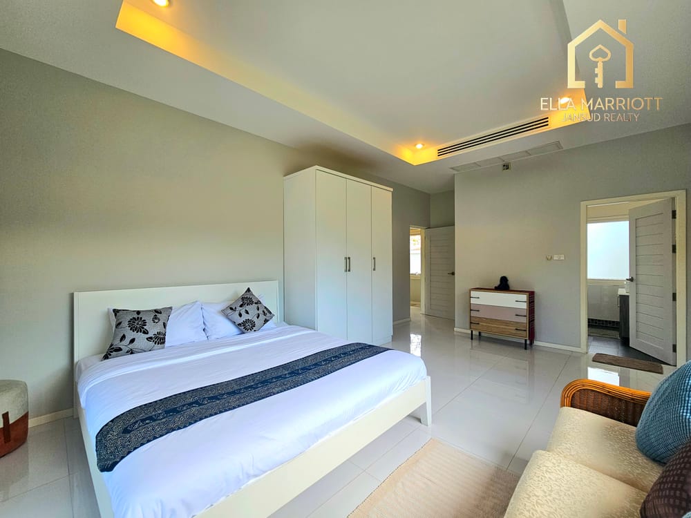 ขาย 4 ห้องนอน บ้าน ใน หัวหินใต้: ซอยหัวหิน 112 - เขาเต่า, หัวหิน 7