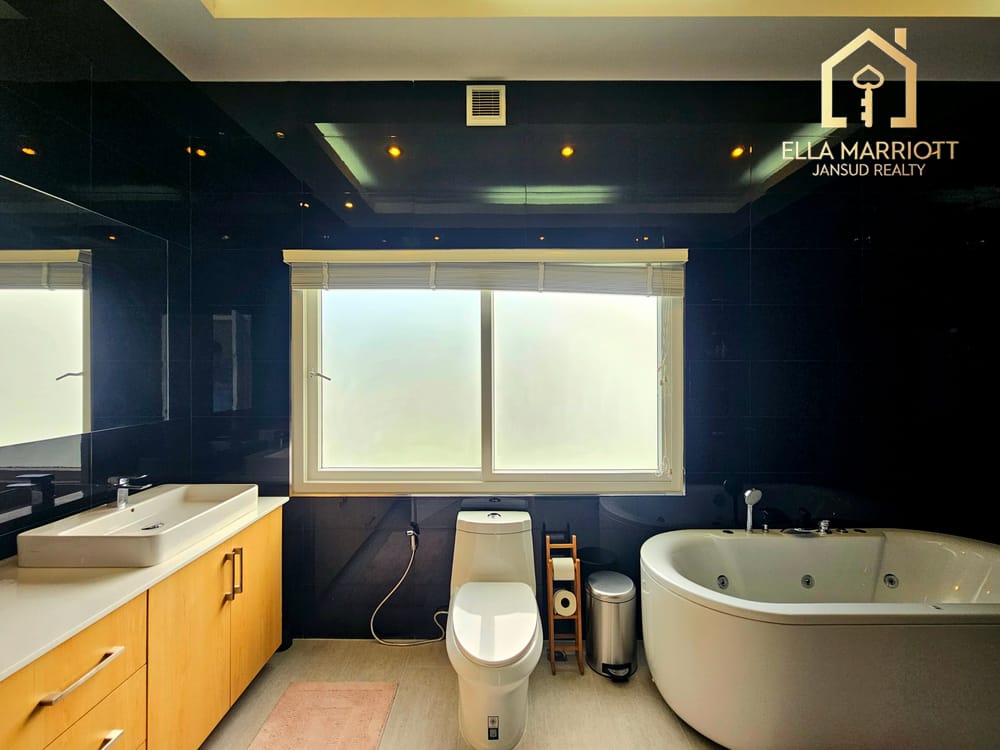 ขาย 4 ห้องนอน บ้าน ใน หัวหินใต้: ซอยหัวหิน 112 - เขาเต่า, หัวหิน 20