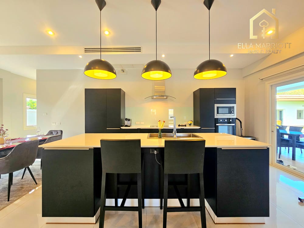 ขาย 4 ห้องนอน บ้าน ใน หัวหินใต้: ซอยหัวหิน 112 - เขาเต่า, หัวหิน 23