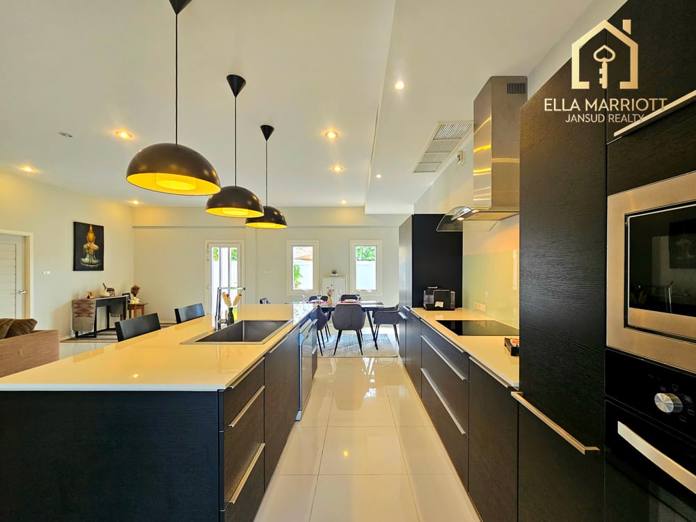 ขาย 4 ห้องนอน บ้าน ใน หัวหินใต้: ซอยหัวหิน 112 - เขาเต่า, หัวหิน 31