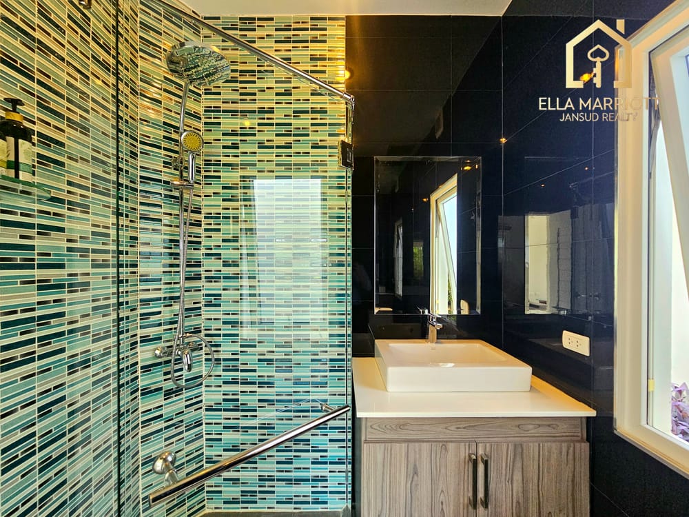 ขาย 4 ห้องนอน บ้าน ใน หัวหินใต้: ซอยหัวหิน 112 - เขาเต่า, หัวหิน 46