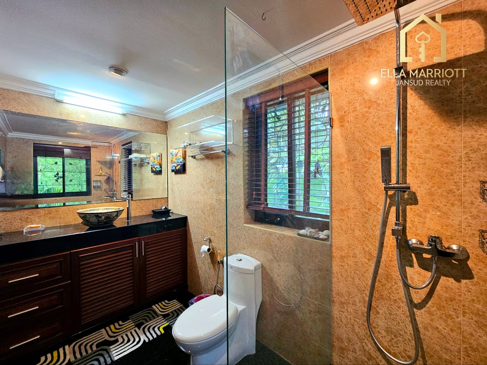 3-Bedroom Pool Villa in Hua Hin Center - Khao Takiab with 24/7 Security 5