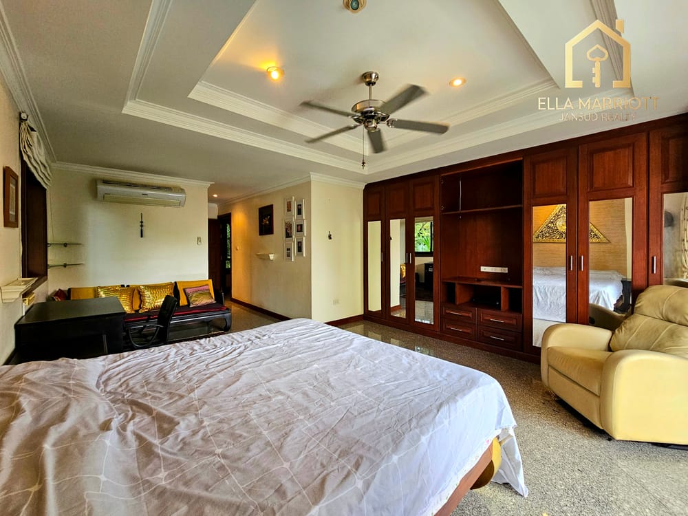 3-Bedroom Pool Villa in Hua Hin Center - Khao Takiab with 24/7 Security 11