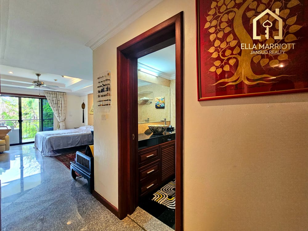 3-Bedroom Pool Villa in Hua Hin Center - Khao Takiab with 24/7 Security 13