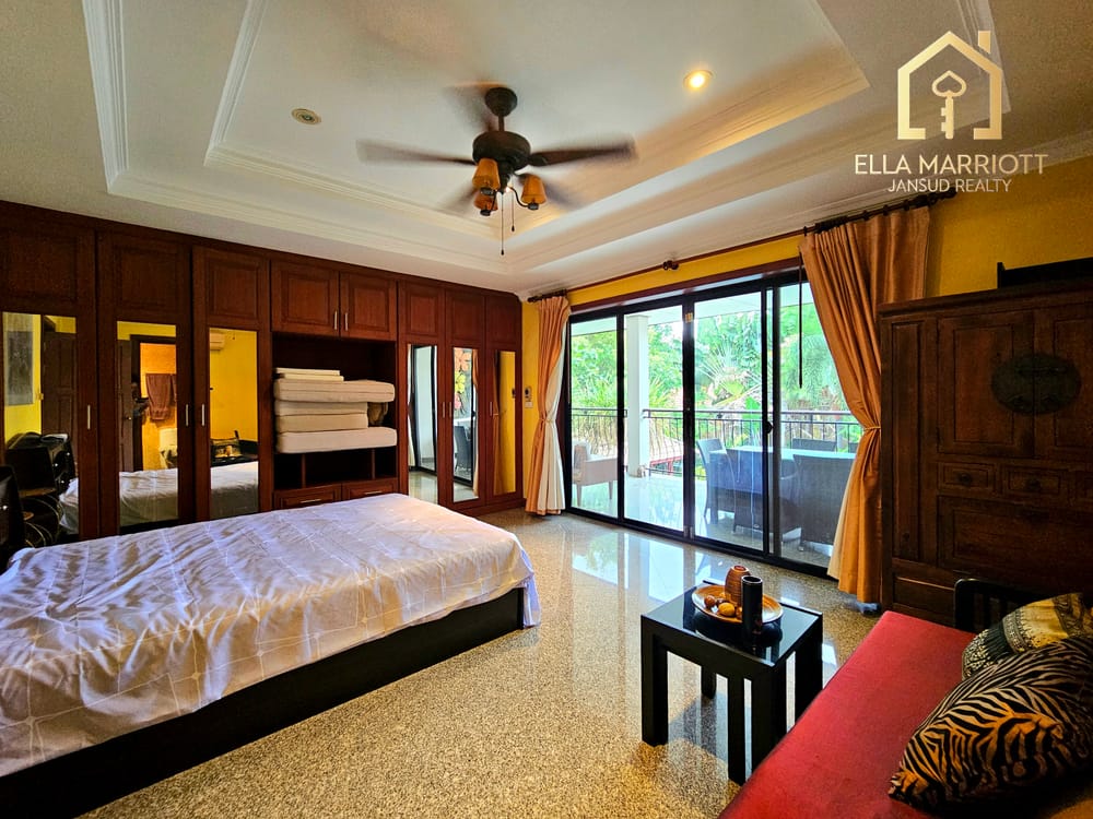 3-Bedroom Pool Villa in Hua Hin Center - Khao Takiab with 24/7 Security 19