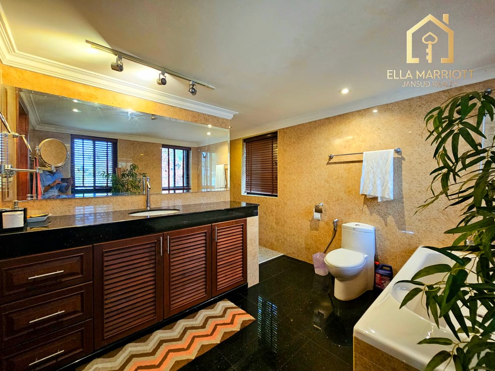 3-Bedroom Pool Villa in Hua Hin Center - Khao Takiab with 24/7 Security 27