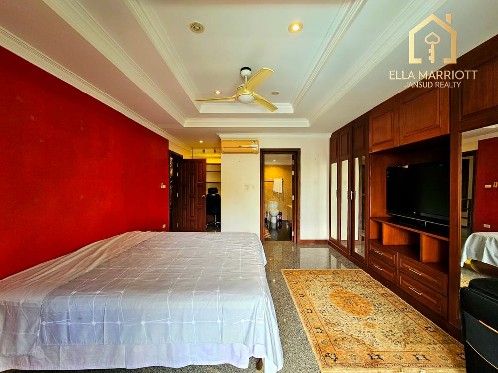 3-Bedroom Pool Villa in Hua Hin Center - Khao Takiab with 24/7 Security 30