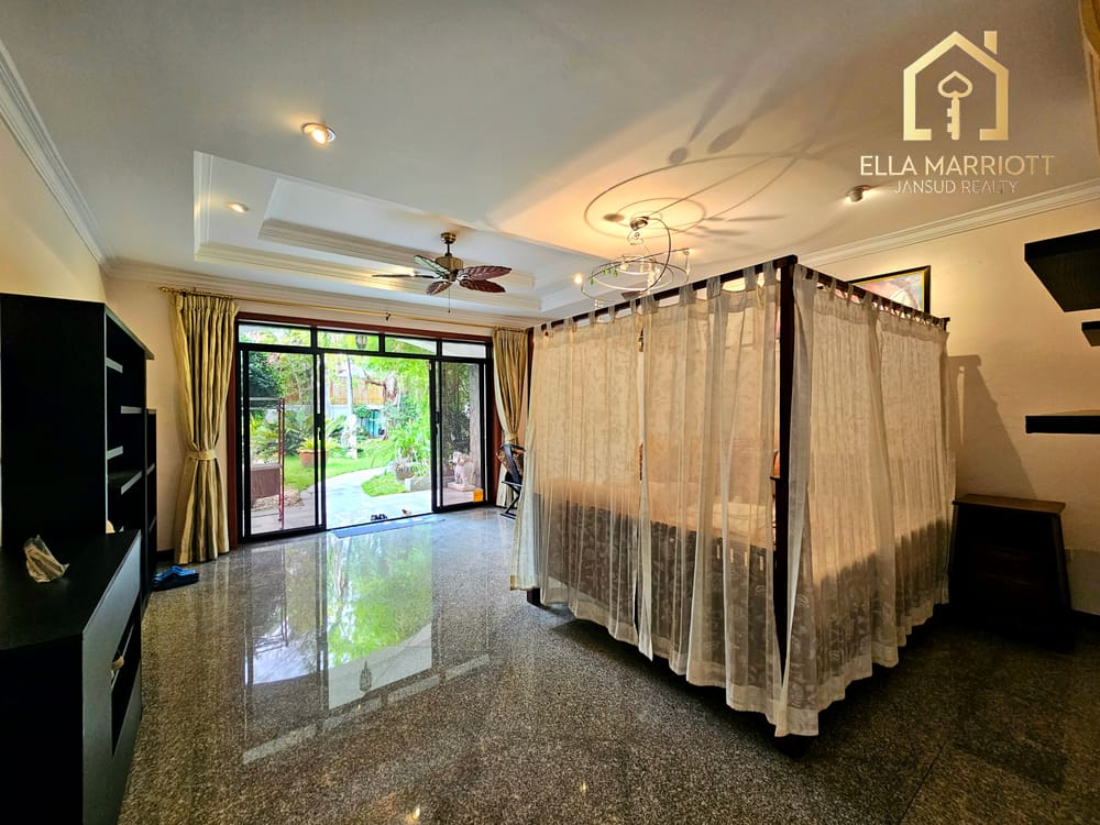 3-Bedroom Pool Villa in Hua Hin Center - Khao Takiab with 24/7 Security 47