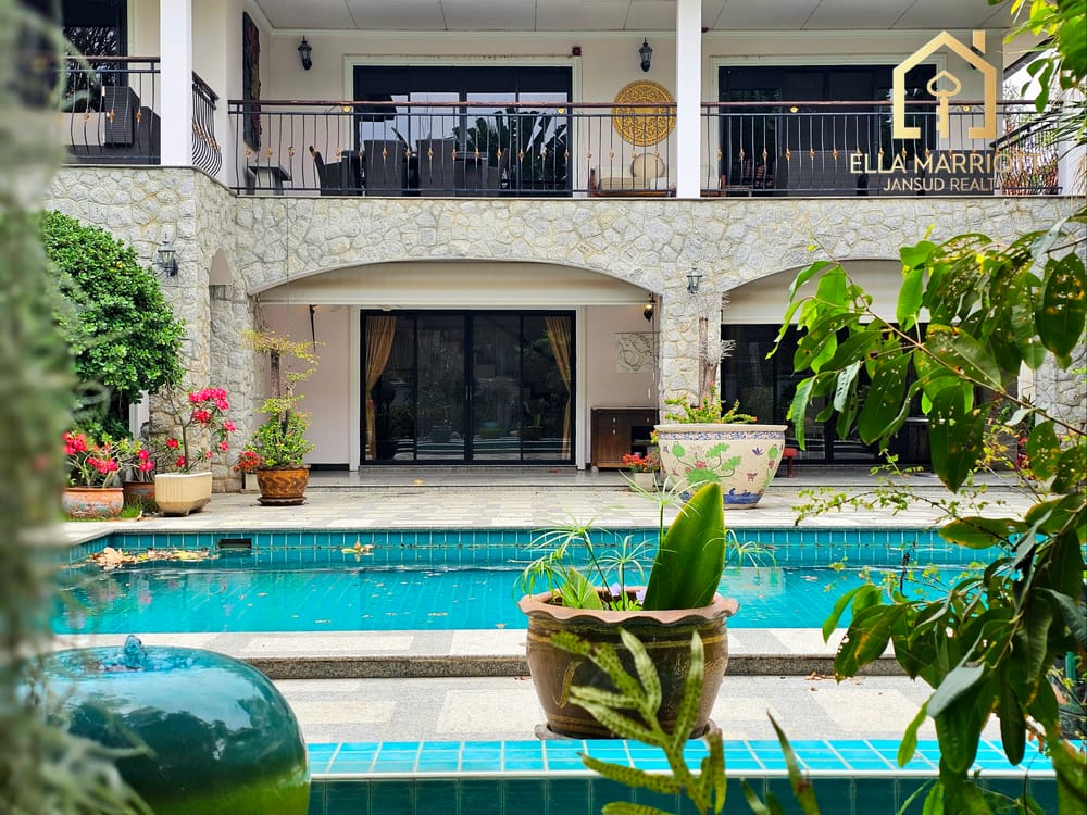 3-Bedroom Pool Villa in Hua Hin Center - Khao Takiab with 24/7 Security 63